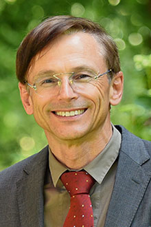 Portrait Dr. Peter Reibenspie